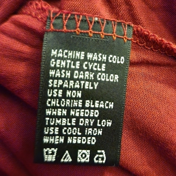 August Silk Red Super Soft Tie Neckline Blouse Women's Large L Bell Sleeve Boho - Picture 9 of 9